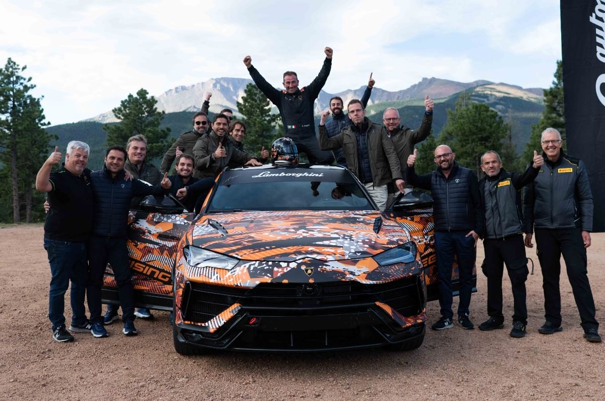 New Lamborghini Urus breaks record on Pikes Peak hill cli...